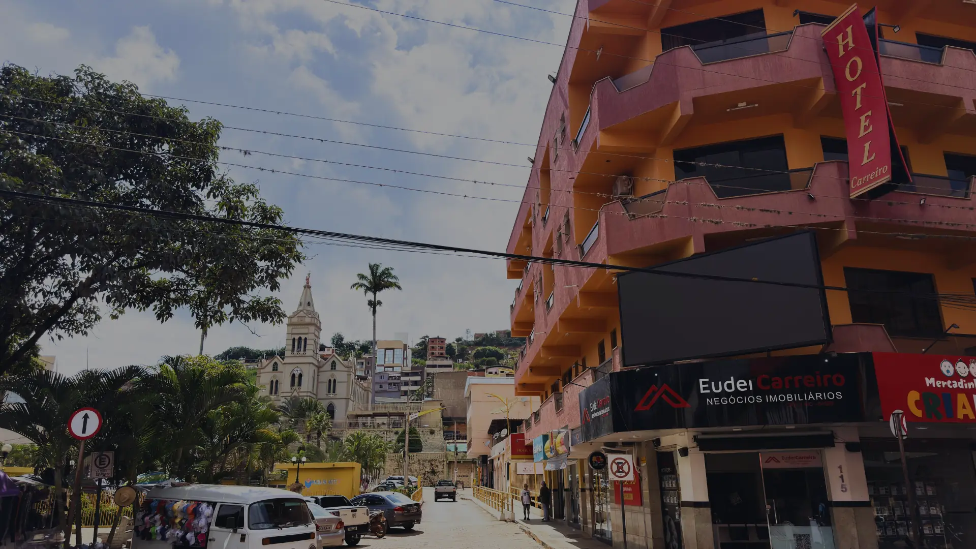 Hotel Carreiro — hotel em Inhapim MG, na Praça da Matriz, no centro
